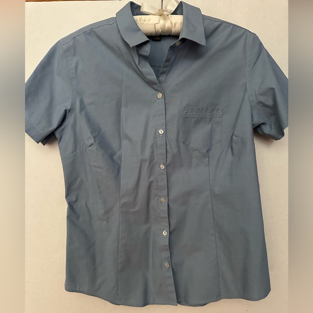 Eddie Bauer Women's Blue Button Down Slim Fit Shirt